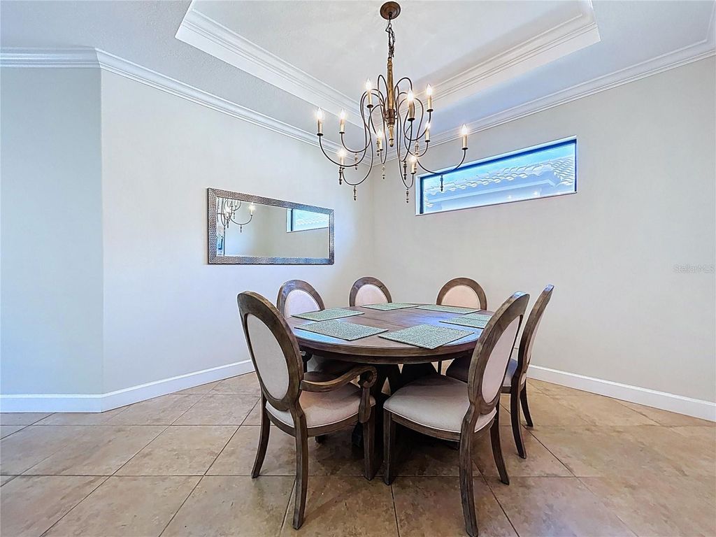 Image 16 of property listing at 5102 SAVONA RUN, Bradenton, FL 34211