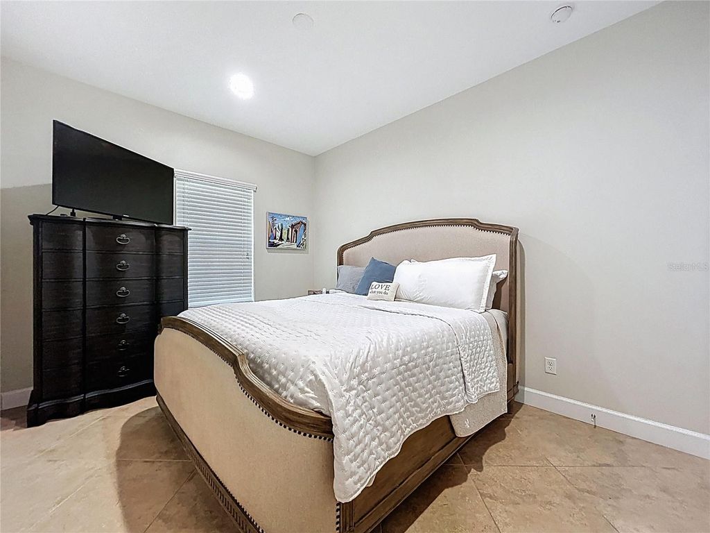 Image 27 of property listing at 5102 SAVONA RUN, Bradenton, FL 34211
