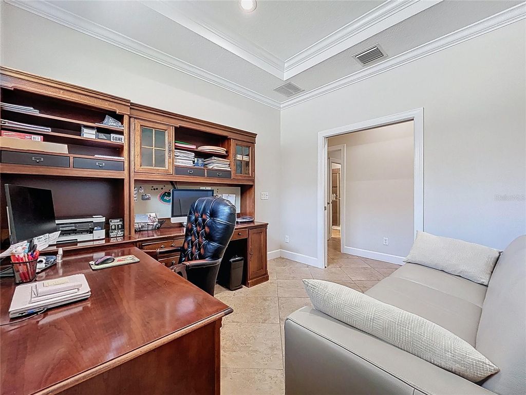 Image 35 of property listing at 5102 SAVONA RUN, Bradenton, FL 34211
