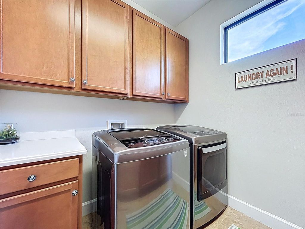 Image 37 of property listing at 5102 SAVONA RUN, Bradenton, FL 34211