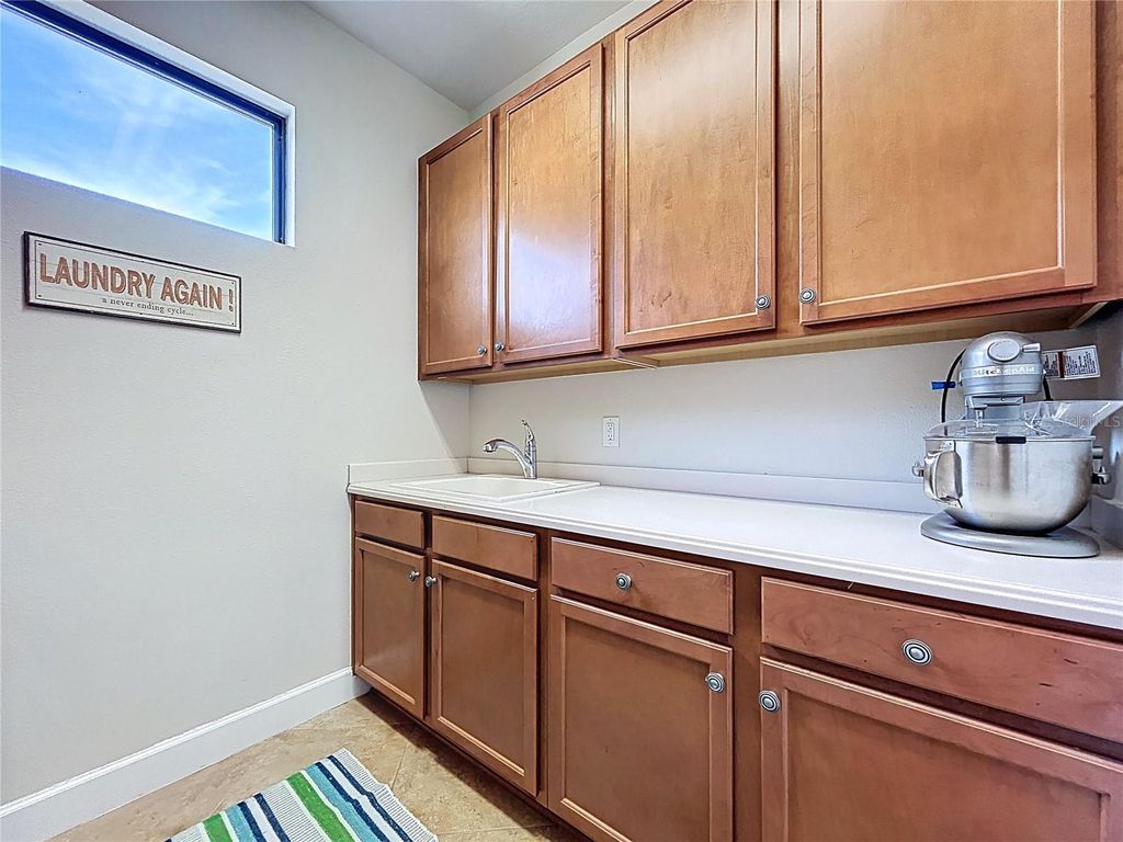 Image 38 of property listing at 5102 SAVONA RUN, Bradenton, FL 34211