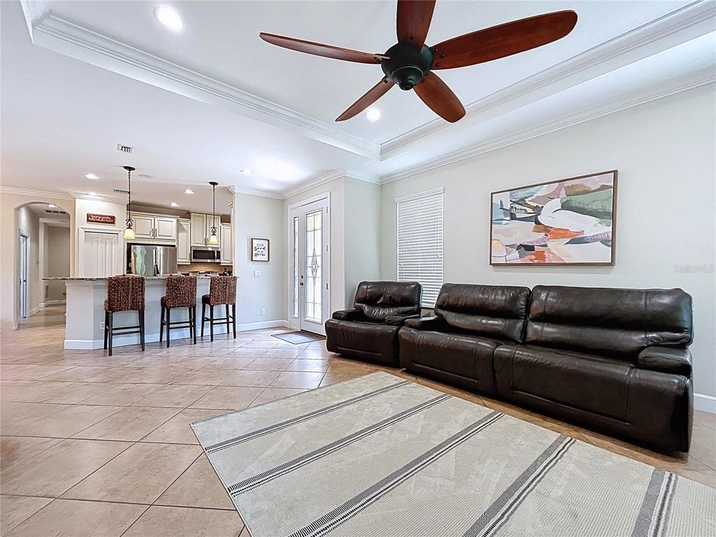 Image 8 of property listing at 5102 SAVONA RUN, Bradenton, FL 34211