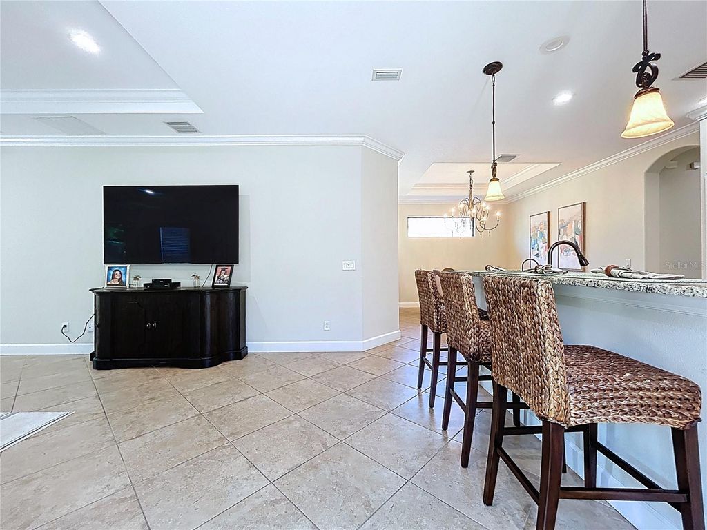 Image 9 of property listing at 5102 SAVONA RUN, Bradenton, FL 34211
