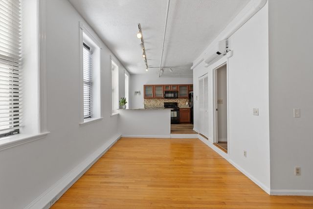 46 Washington St 303, Haverhill, MA 01830