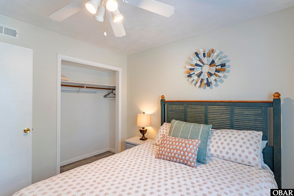 Image 16 of property listing at 1801 S Virginia Dare Trail Unit #7, Kill Devil Hills, NC 27948