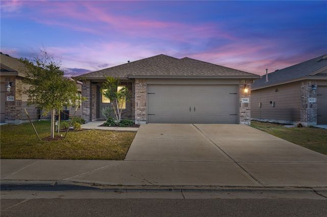 7618 Cowboy Trail Lane, Corpus Christi, TX 78413