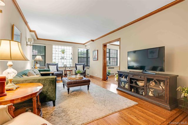 94-11 69th Avenue 102, Forest Hills, NY 11375