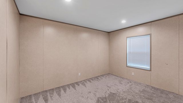 380 Dike Road, Bonneau, SC 29431