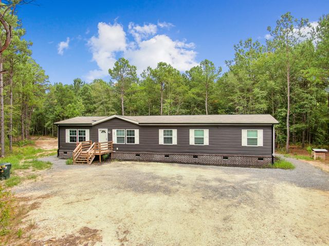 380 Dike Road, Bonneau, SC 29431