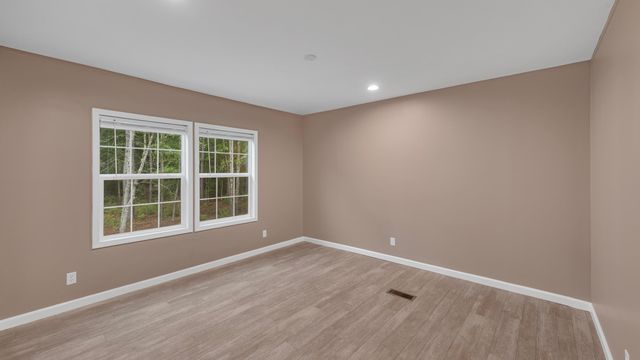 380 Dike Road, Bonneau, SC 29431