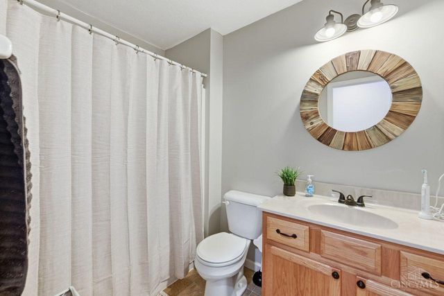 1194 Bugle Bluff Court, Lebanon, OH 45036