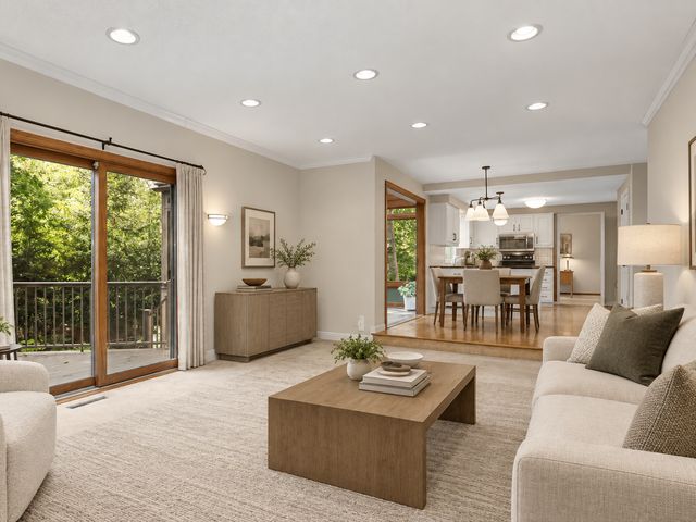 14985 Ironwood Court, Eden Prairie, MN 55346