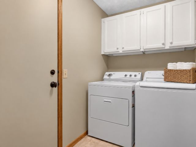 14985 Ironwood Court, Eden Prairie, MN 55346