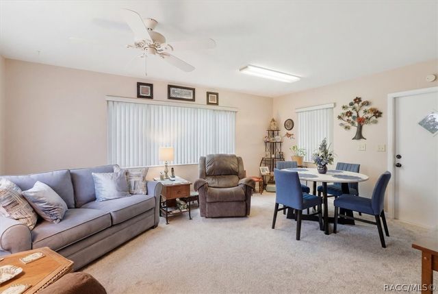 109 W Sugarberry Lane, Beverly Hills, FL 34465