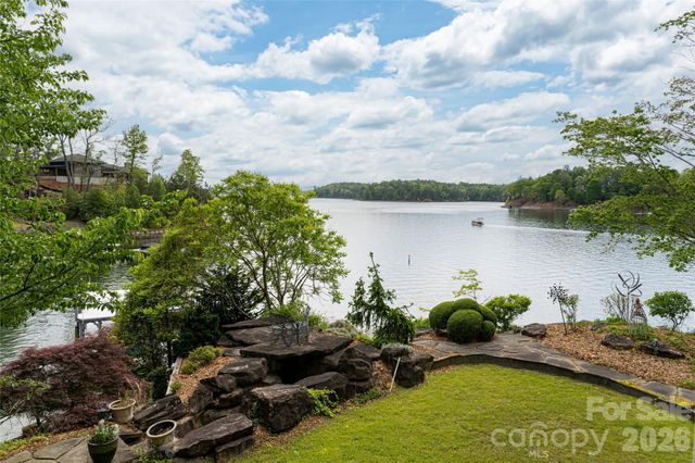 4950 Canterbury Place, Morganton, NC 28655