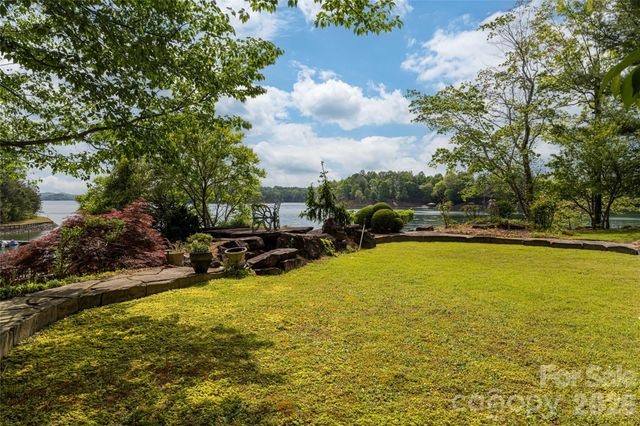 4950 Canterbury Place, Morganton, NC 28655