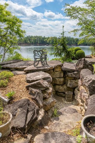 4950 Canterbury Place, Morganton, NC 28655