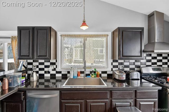 821 Grace Street, Northville, MI 48167