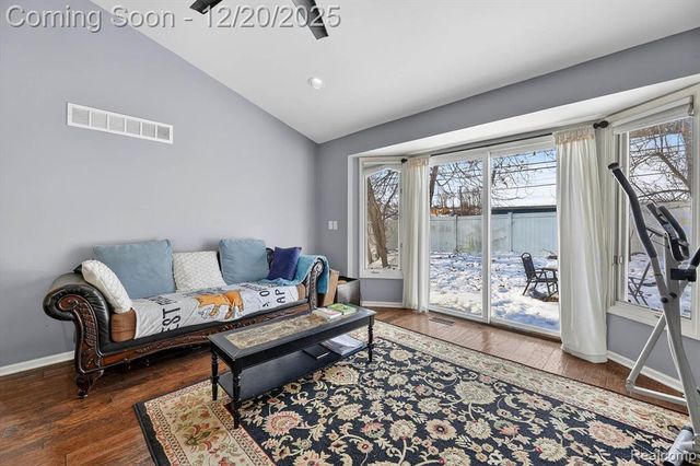 821 Grace Street, Northville, MI 48167