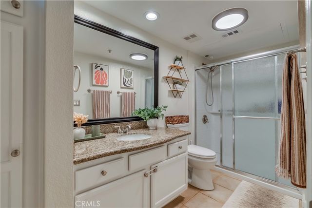 1010 La Terraza 206, Corona, CA 92879