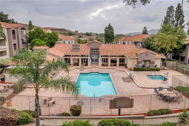 1010 La Terraza 206, Corona, CA 92879