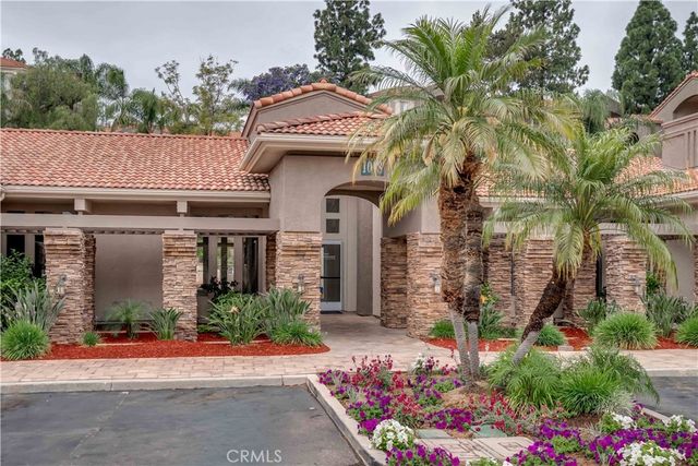 1010 La Terraza 206, Corona, CA 92879
