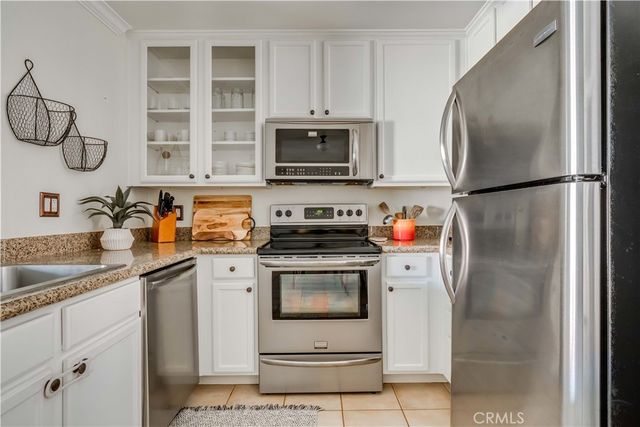 1010 La Terraza 206, Corona, CA 92879