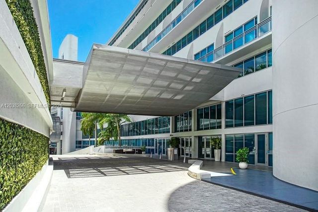 2950 NE 188th St 108, Aventura, FL 33180