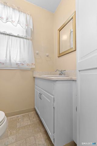 393 Campfield Avenue, Hartford, CT 06114