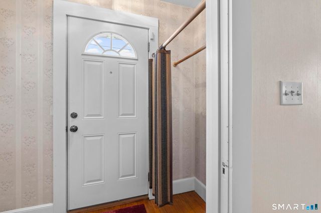 393 Campfield Avenue, Hartford, CT 06114