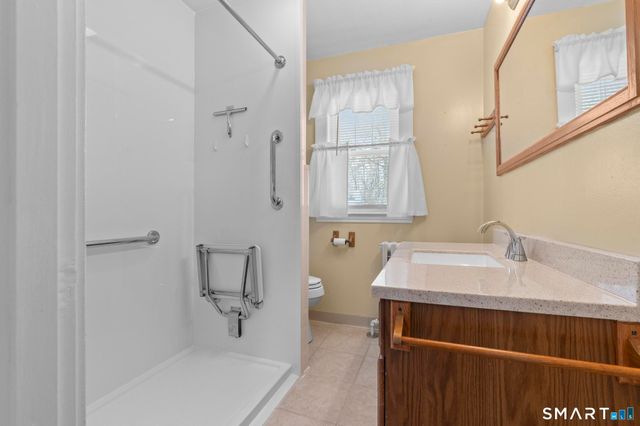 393 Campfield Avenue, Hartford, CT 06114