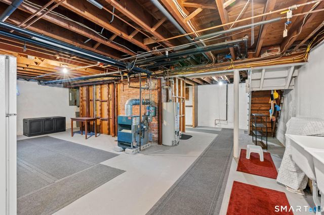 393 Campfield Avenue, Hartford, CT 06114