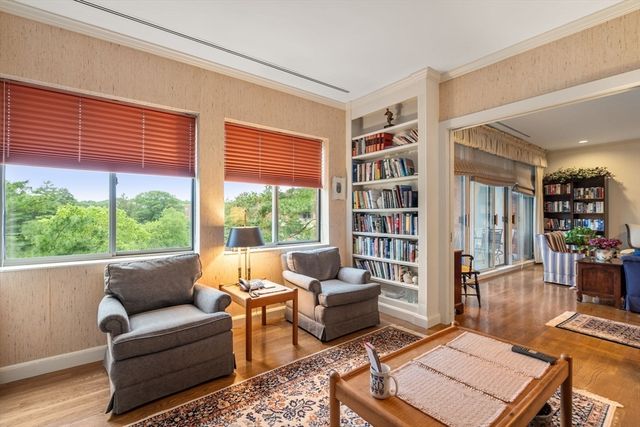 99 Florence 20-4B, Newton, MA 02467