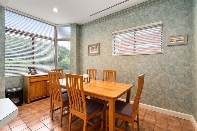 99 Florence 20-4B, Newton, MA 02467