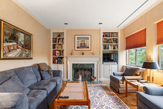 99 Florence 20-4B, Newton, MA 02467