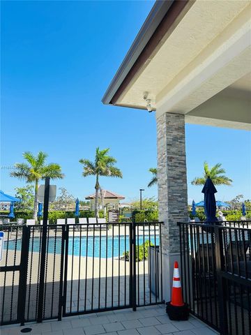 22913 SW 99th Ave, Cutler Bay, FL 33190