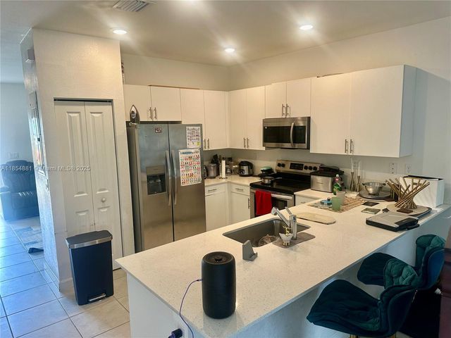 22913 SW 99th Ave, Cutler Bay, FL 33190