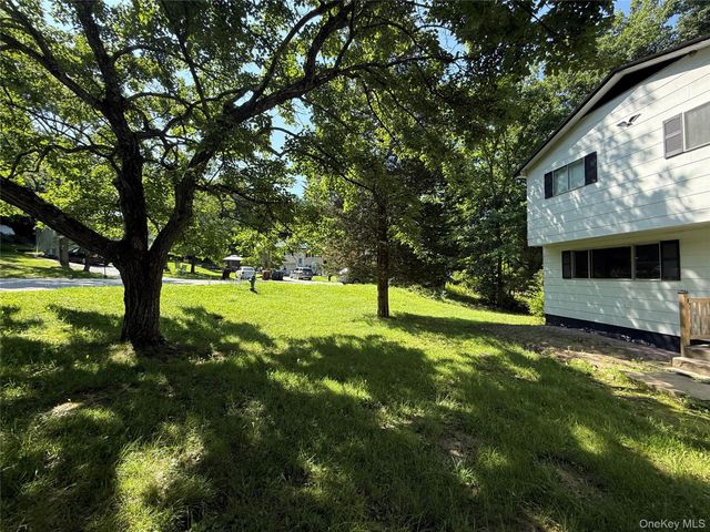3 Galveston Drive, Monroe, NY 10950