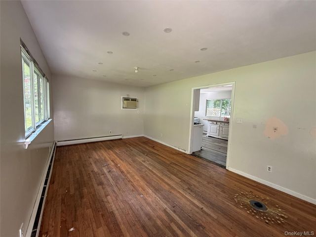 3 Galveston Drive, Monroe, NY 10950