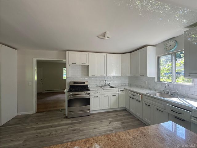 3 Galveston Drive, Monroe, NY 10950