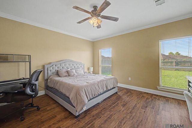 11374 Juban Parc Ave, Denham Springs, LA 70726