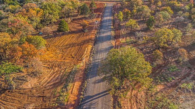 7368 Old Oak Trail, Guthrie, OK 73044