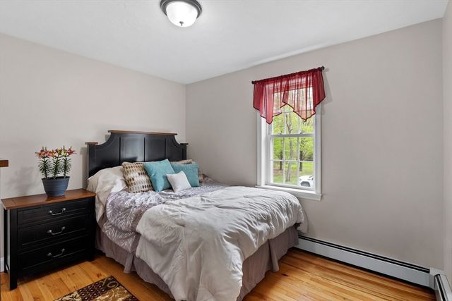 352 Durfee St, Southbridge, MA 01550