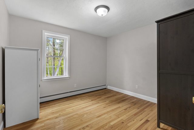352 Durfee St, Southbridge, MA 01550