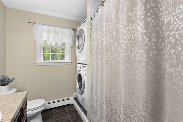 352 Durfee St, Southbridge, MA 01550