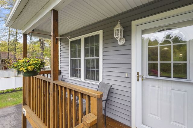 352 Durfee St, Southbridge, MA 01550