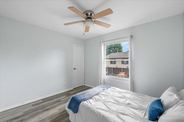 764 Gloucester Drive 764, Elk Grove Village, IL 60007