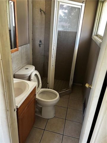 4920 E 40th Terrace, Kansas City, MO 64130