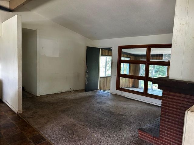 4920 E 40th Terrace, Kansas City, MO 64130