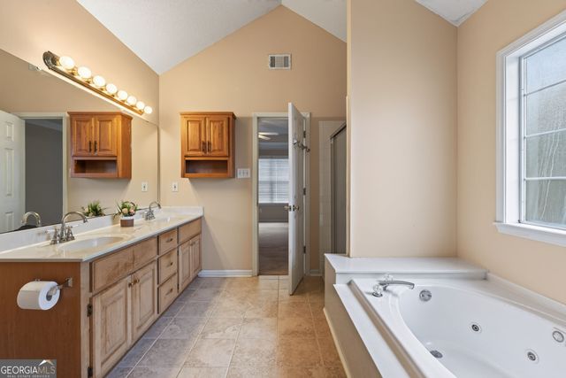 107 Ivey Court, Warner Robins, GA 31088